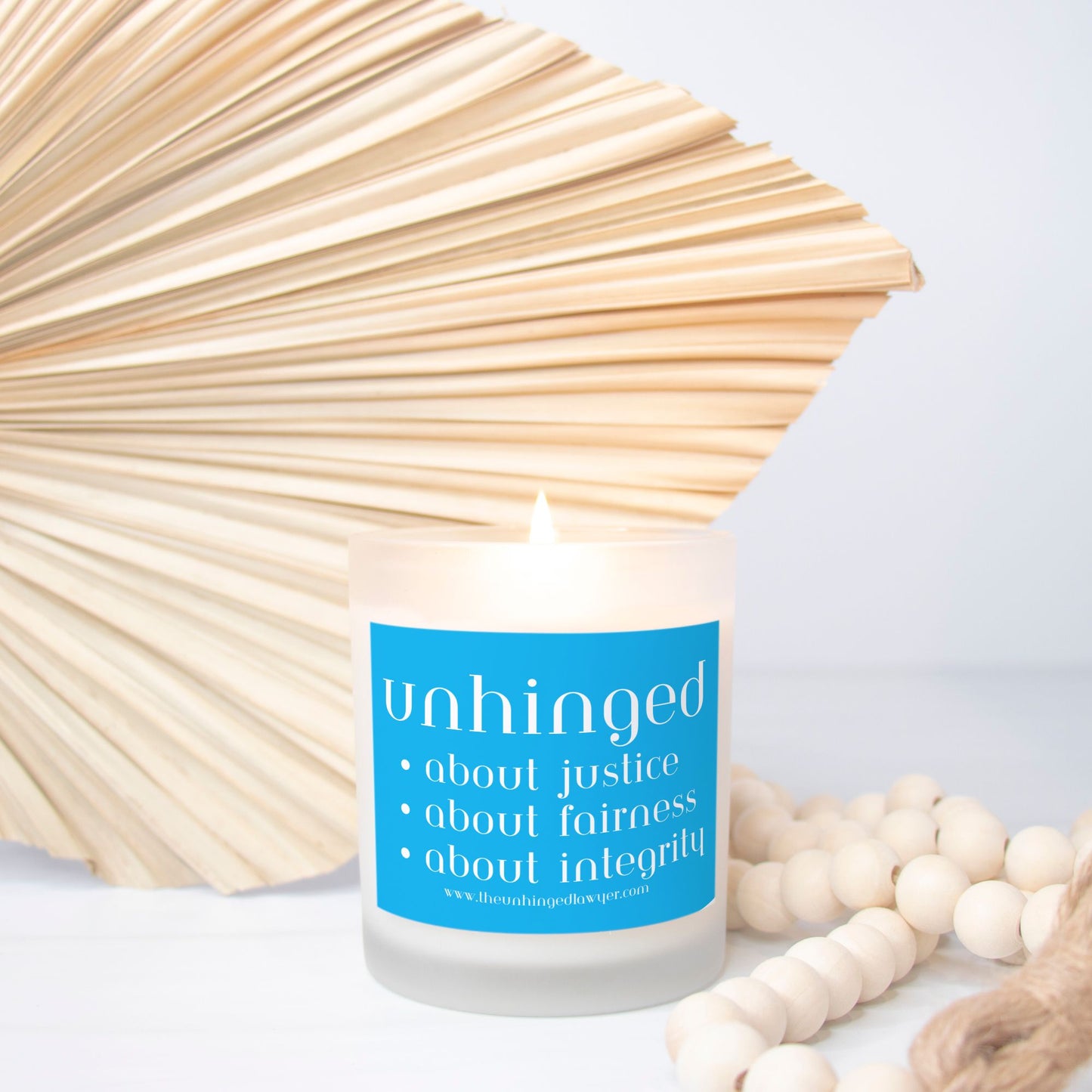Unhinged candle